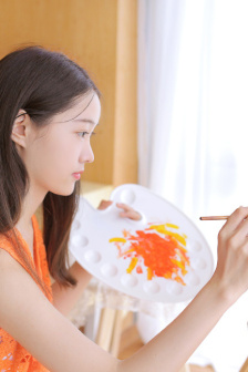 春色无边女儿国